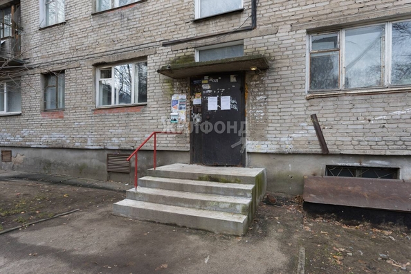 
   Продам секционку, 9.6 м², Жуковского ул, 105

. Фото 9.