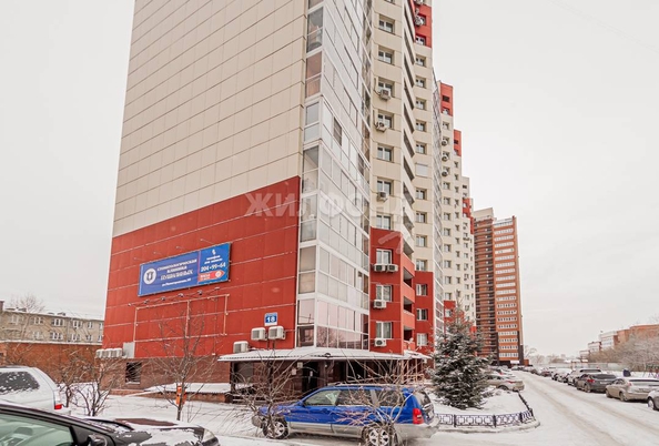 
   Продам 2-комнатную, 61.7 м², Нижегородская ул, 18

. Фото 2.