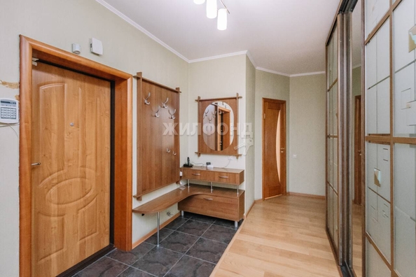 
   Продам 2-комнатную, 90.5 м², Зыряновская ул, 55

. Фото 18.