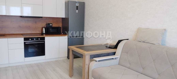 
   Продам 1-комнатную, 36.8 м², Вертковская ул, 117

. Фото 2.