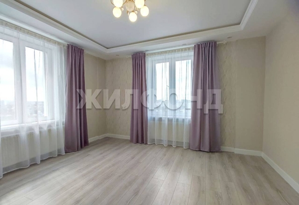 
   Продам 3-комнатную, 83.5 м², Плахотного ул, 80

. Фото 17.