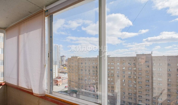 
   Продам 1-комнатную, 38 м², Державина ул, 92/1

. Фото 14.