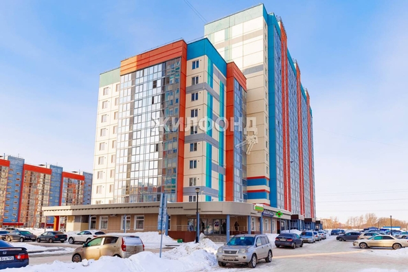 
   Продам 1-комнатную, 34.5 м², Петухова ул, 156

. Фото 2.