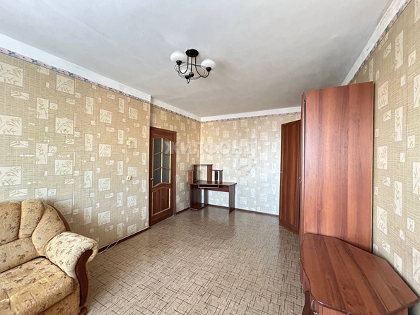 
   Продам 1-комнатную, 38 м², Сибиряков-Гвардейцев ул, 64/1

. Фото 1.