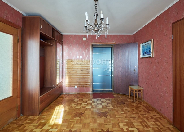 
   Продам 5-комнатную, 183.6 м², Сибиряков-Гвардейцев ул, 23/1

. Фото 20.