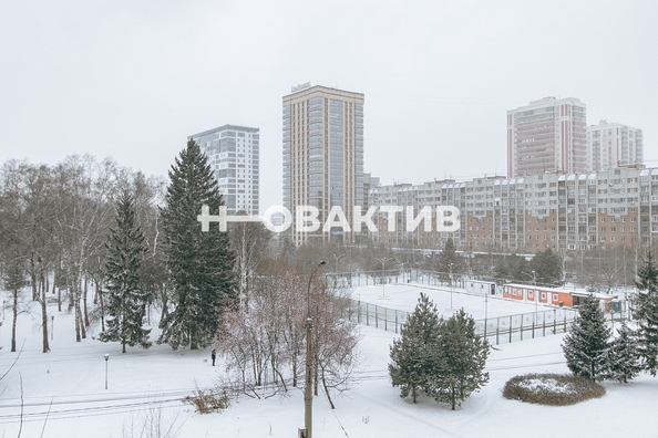 
   Продам 3-комнатную, 53.3 м², Советская ул, 54

. Фото 18.