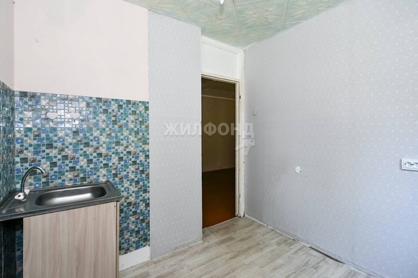 
   Продам 1-комнатную, 32.1 м², Объединения ул, 82

. Фото 8.