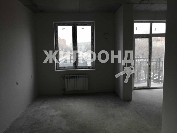 
   Продам 1-комнатную, 37.2 м², Райсовета пл, 14

. Фото 2.