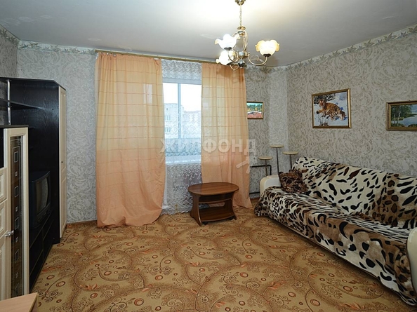 
   Продам 1-комнатную, 39.3 м², Выборная ул, 117/1

. Фото 3.