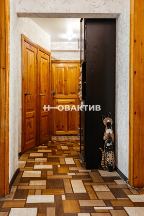 
   Продам 4-комнатную, 68.3 м², Героев Революции ул, 30/1

. Фото 13.