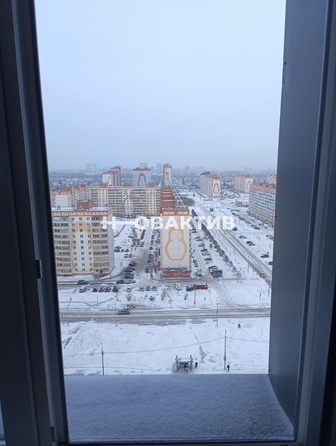 
   Продам 2-комнатную, 53.2 м², Петухова ул, 162

. Фото 13.