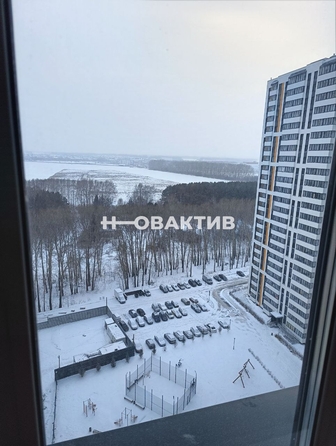 
   Продам 2-комнатную, 53.2 м², Петухова ул, 162

. Фото 15.