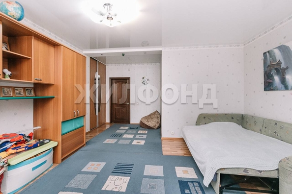 
   Продам 3-комнатную, 137.8 м², Карла Маркса пр-кт, 47/1

. Фото 7.