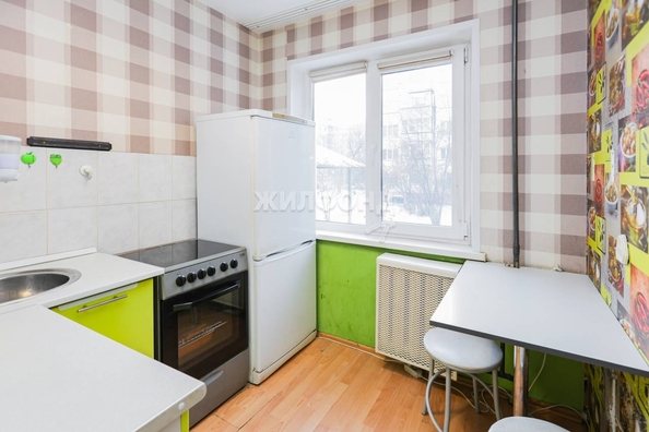 
   Продам 3-комнатную, 60.1 м², Челюскинцев ул, 12

. Фото 1.