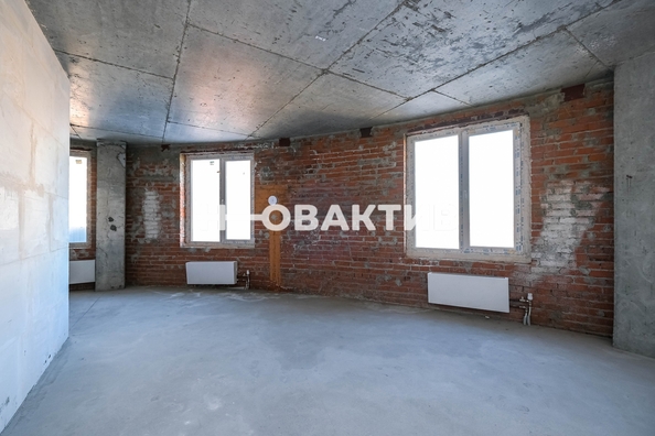 
   Продам 4-комнатную, 113.5 м², Галущака ул, 15

. Фото 3.