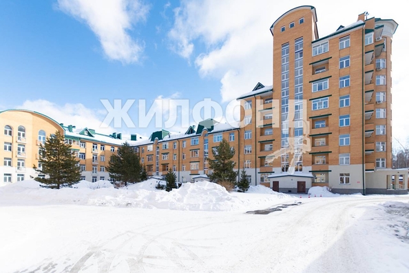 
   Продам 3-комнатную, 117.6 м², 1-е Мочищенское ш, 150

. Фото 11.