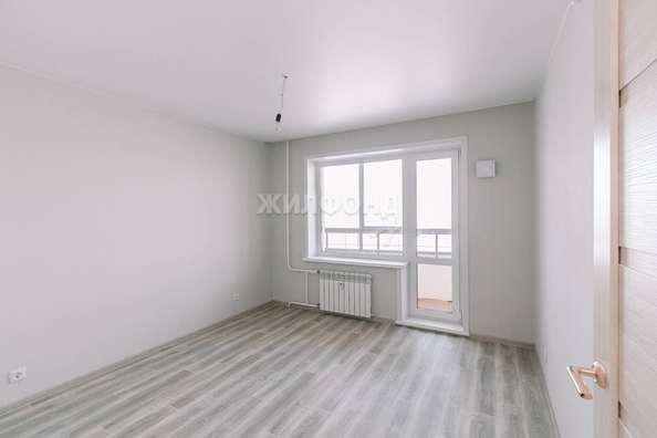 
   Продам 2-комнатную, 55.4 м², Красный пр-кт, 327/3

. Фото 10.