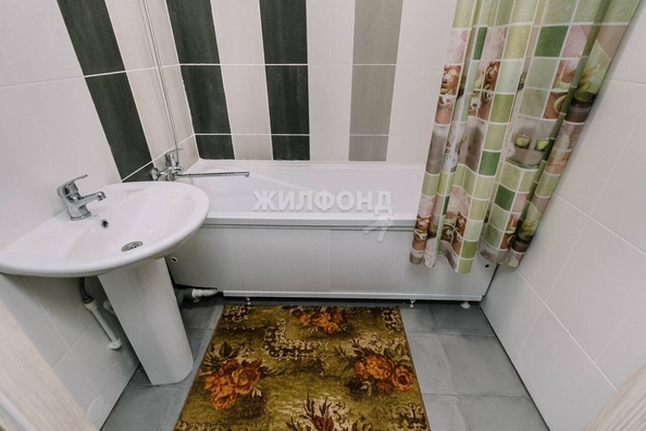 
   Продам 2-комнатную, 55.4 м², Красный пр-кт, 327/3

. Фото 16.