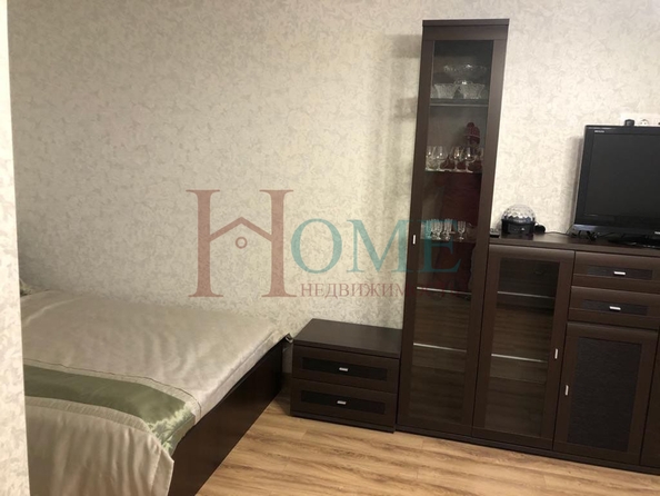 
  Сдам посуточно в аренду 1-комнатную квартиру, 38 м², Новосибирск

. Фото 4.