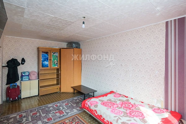 
   Продам 2-комнатную, 42.8 м², Связистов ул, 141

. Фото 8.