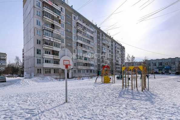 
   Продам 2-комнатную, 42.8 м², Связистов ул, 141

. Фото 16.