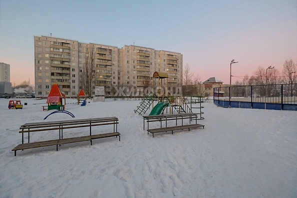 
   Продам 2-комнатную, 53.6 м², Беловежская ул, 8

. Фото 3.