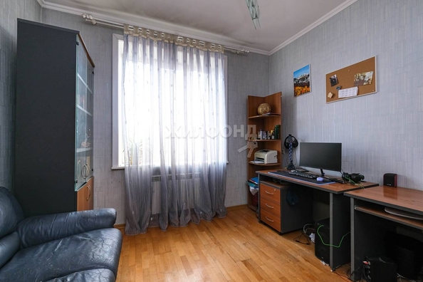 
   Продам 3-комнатную, 75.2 м², Геодезическая ул, 17

. Фото 19.