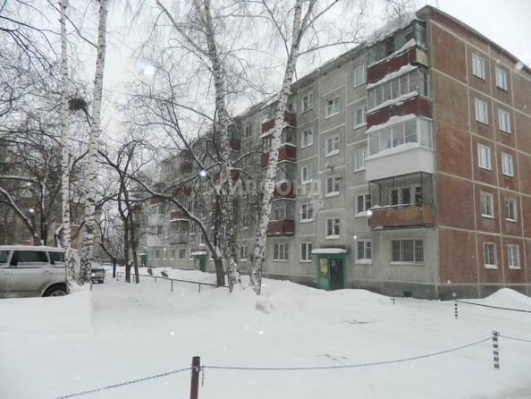 
   Продам 3-комнатную, 57.7 м², Вертковская ул, 12

. Фото 33.