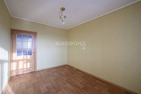 
   Продам 3-комнатную, 62.8 м², Красных Зорь ул, 3/2

. Фото 7.