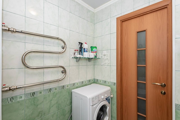 
   Продам 1-комнатную, 32.7 м², Ключ-Камышенское Плато ул, 24

. Фото 9.