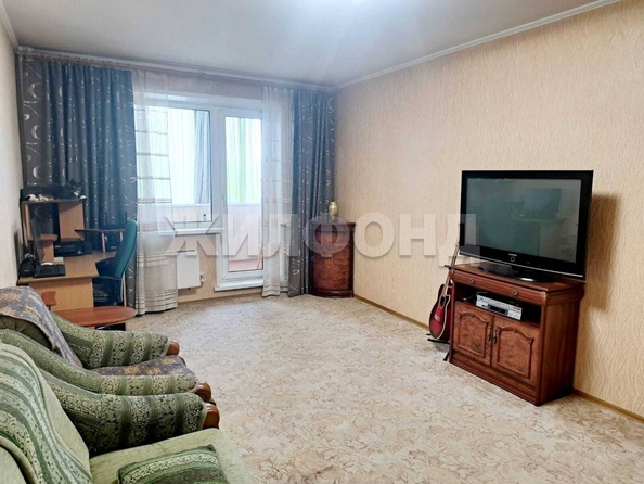 
   Продам 2-комнатную, 59.2 м², Есенина ул, 31/1

. Фото 6.