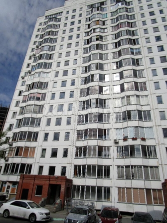 
  Продается 2-комн. квартира, 59.2 м², Есенина ул, д. 31/1
. Фото 2.