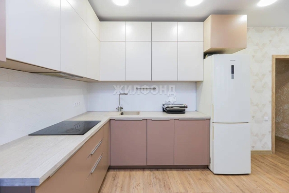 
   Продам 3-комнатную, 65 м², Гоголя ул, 211

. Фото 4.