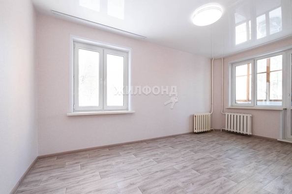 
   Продам 2-комнатную, 46.9 м², Зорге ул, 193/1

. Фото 10.