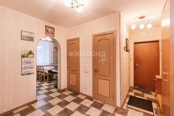 
   Продам 3-комнатную, 86 м², Краснообск, 42

. Фото 25.