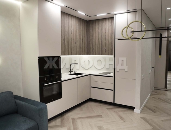 
   Продам 2-комнатную, 43.8 м², Красный пр-кт, 167/4

. Фото 6.