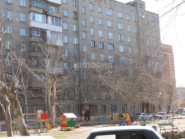 
   Продам 3-комнатную, 57 м², Широкая ул, 21

. Фото 1.