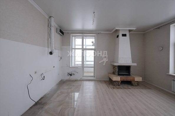 
   Продам 4-комнатную, 114.6 м², Семьи Шамшиных ул, 26/1

. Фото 8.