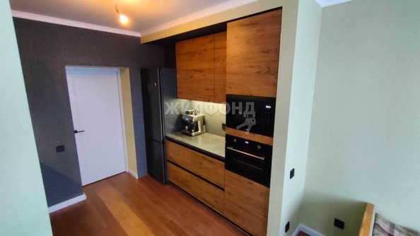 
   Продам 2-комнатную, 82.8 м², Добролюбова ул, 18/1

. Фото 2.