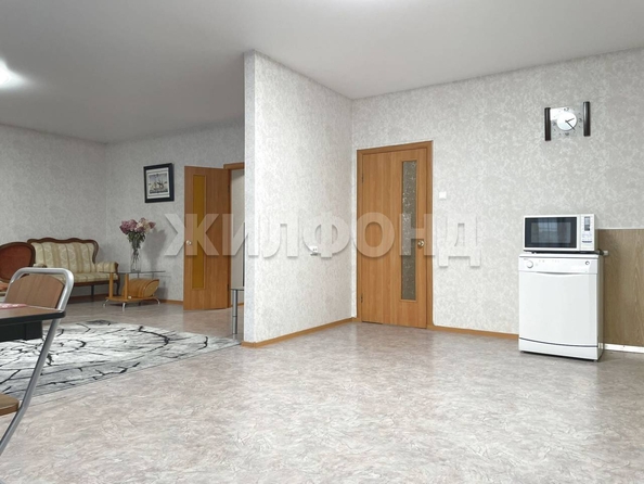 
  Сдается 3-комн. квартира, 126 м², Советская ул, д. 19
. Фото 2.