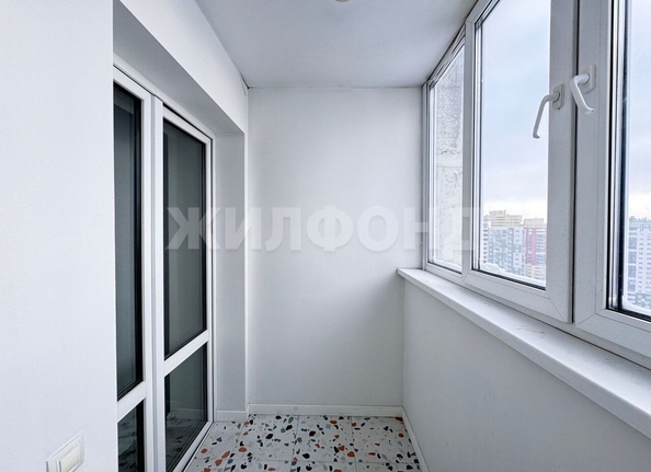 
  Сдается 3-комн. квартира, 85 м², Сухарная ул, д. 101
. Фото 6.