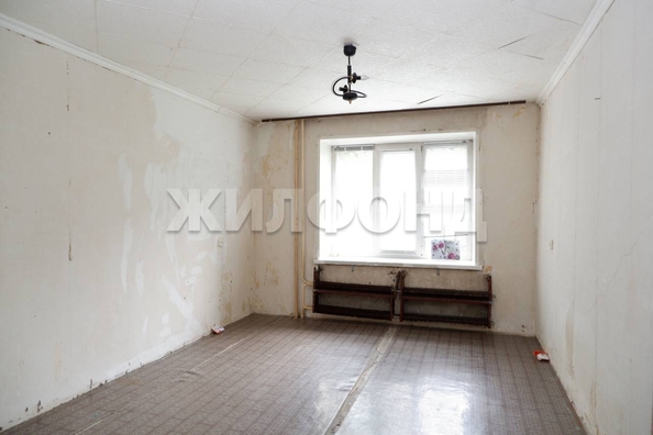 
   Продам 1-комнатную, 35.6 м², Петухова ул, 14/1

. Фото 2.