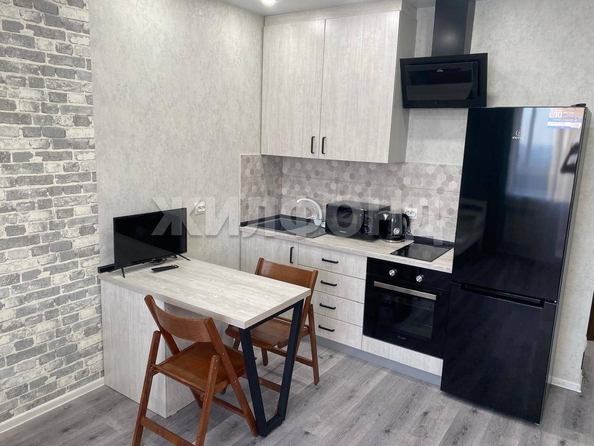 
   Продам студию, 30 м², 2-й (4 мкр.) кв-л, 250

. Фото 4.