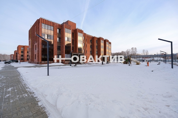 
   Продам 2-комнатную, 45.2 м², Алмазная ул, 102

. Фото 24.