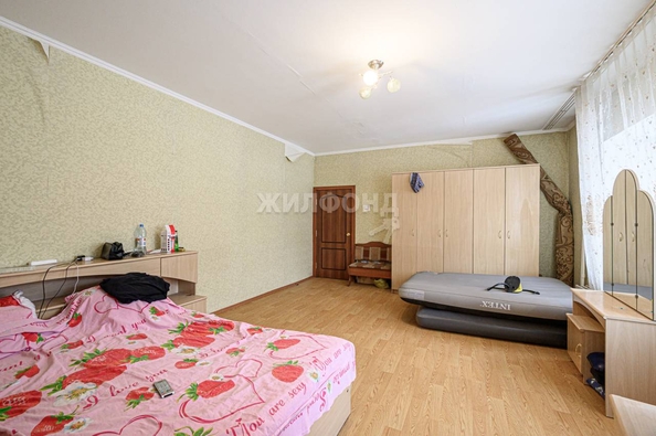 
   Продам 4-комнатную, 105.6 м², Невельского ул, 57/1

. Фото 32.