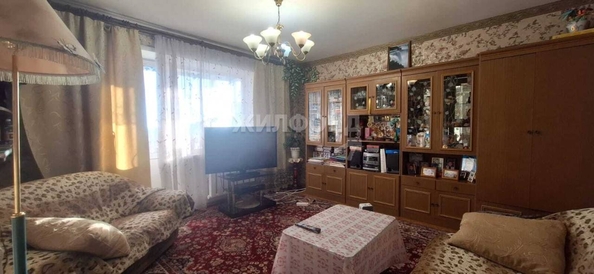 
   Продам 2-комнатную, 49.8 м², В. Высоцкого ул, 39/4

. Фото 2.