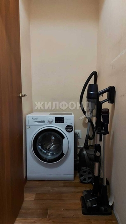 
   Продам 2-комнатную, 52.7 м², Гребенщикова ул, 1

. Фото 14.