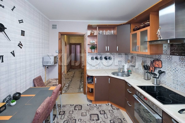 
   Продам 4-комнатную, 78.2 м², Связистов ул, 113

. Фото 8.