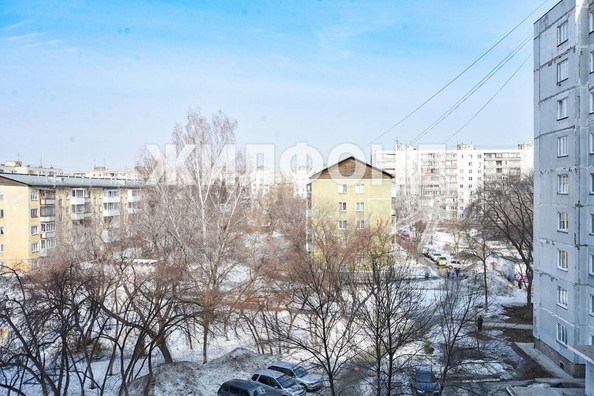 
   Продам 1-комнатную, 33.5 м², Объединения ул, 23

. Фото 20.