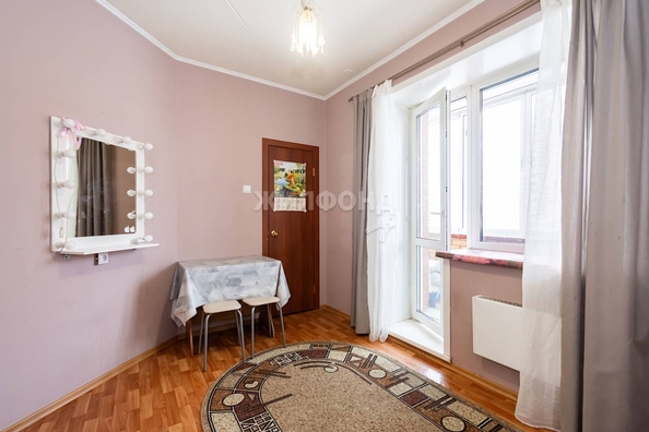 
   Продам 1-комнатную, 48 м², Тюленина ул, 19

. Фото 8.